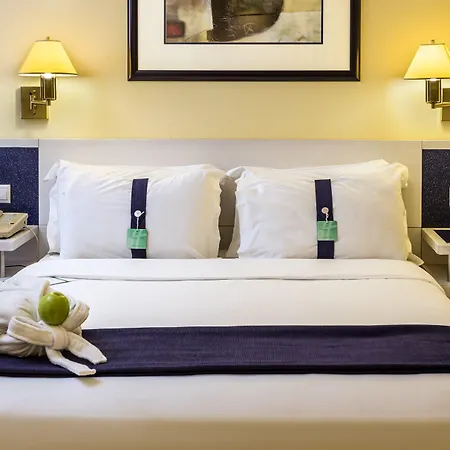 Szálloda By Ihg 4*