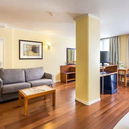 By Ihg Lisboa