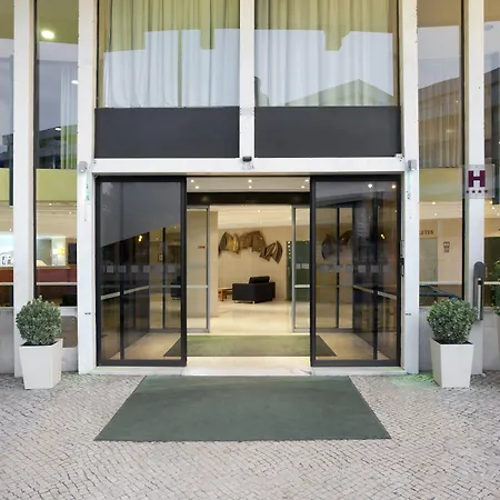 By Ihg 4* Lisbona