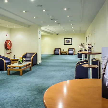 Hotel By Ihg 4*
